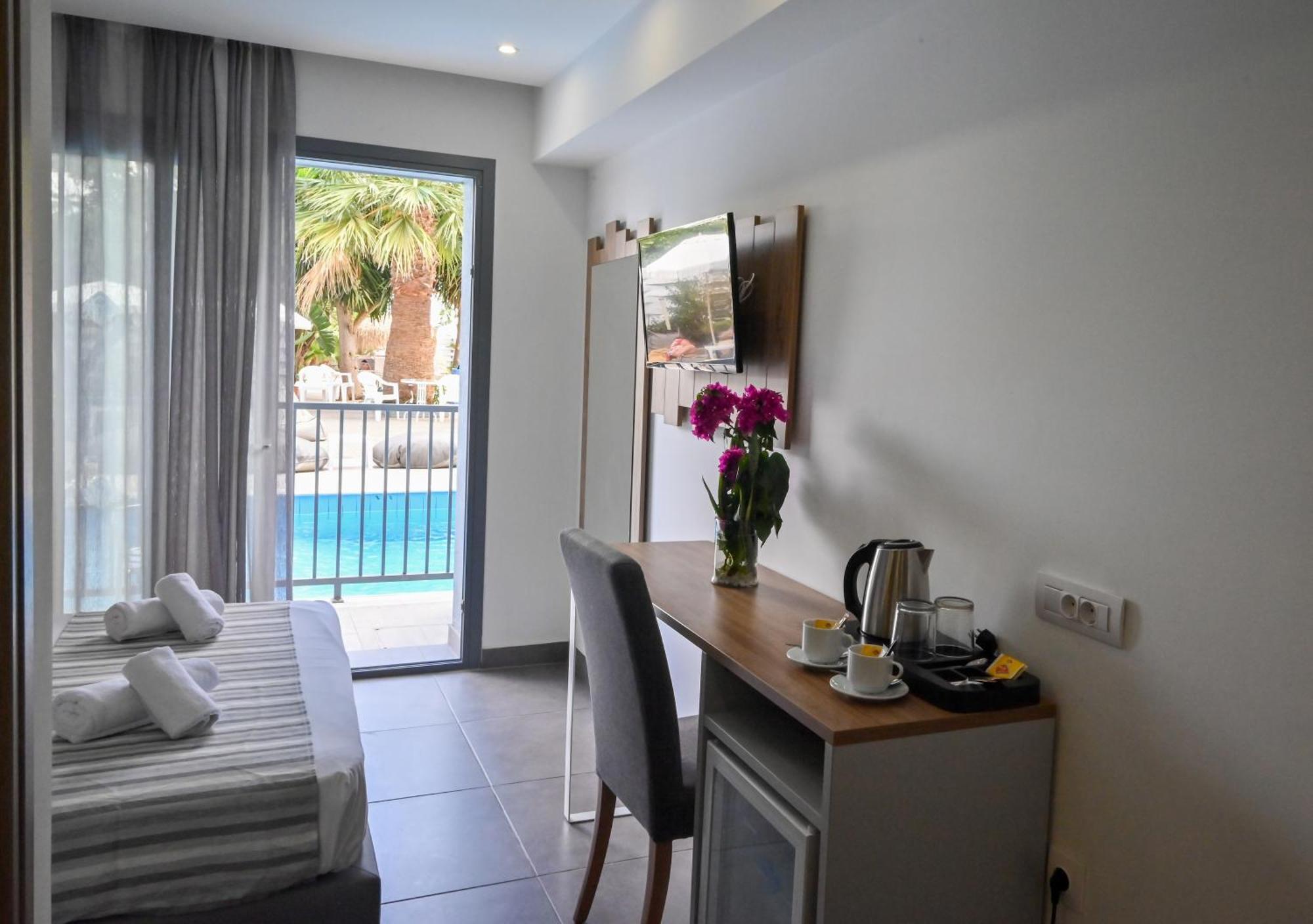 Pollis Hotel Hersonissos  Exterior foto